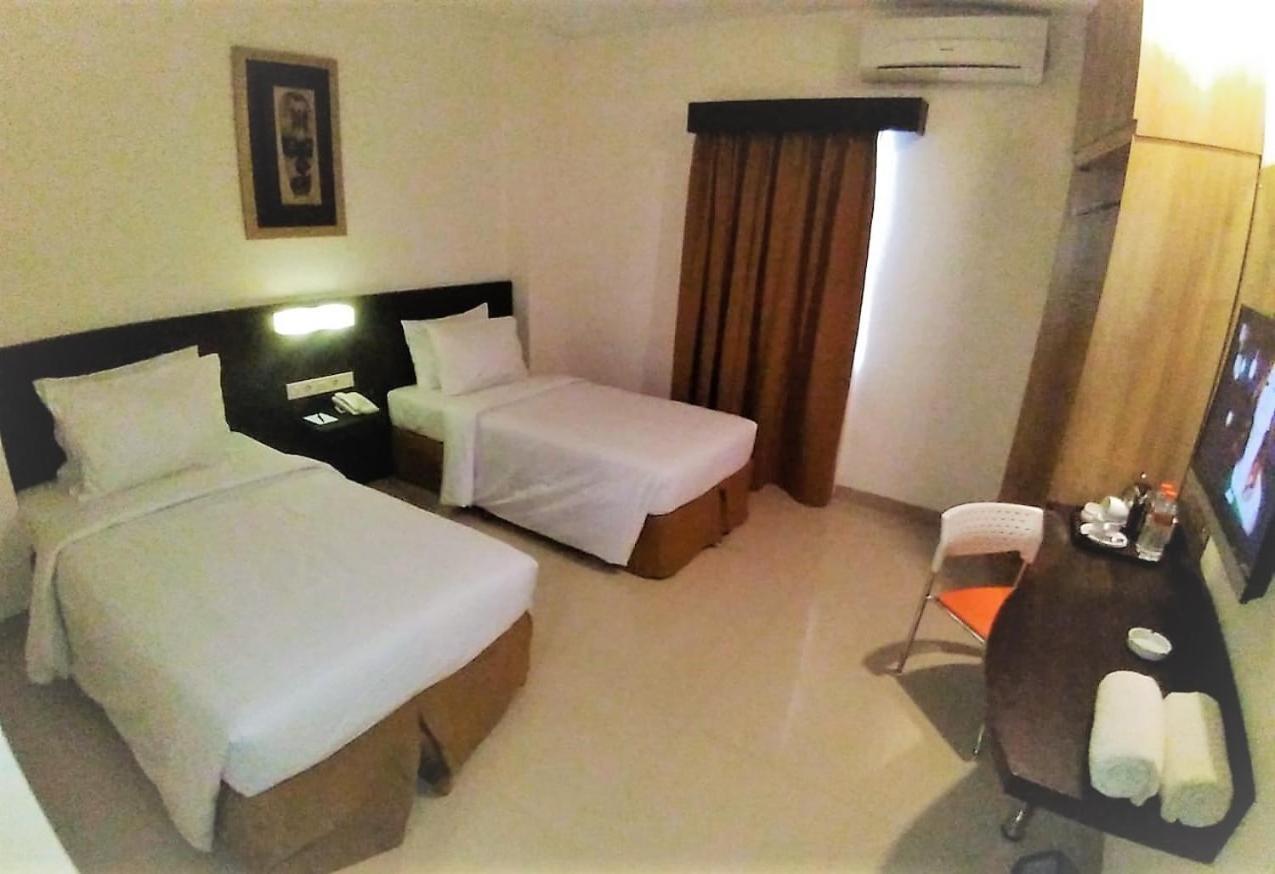 The Waigo Hotel Sorong Eksteriør bilde