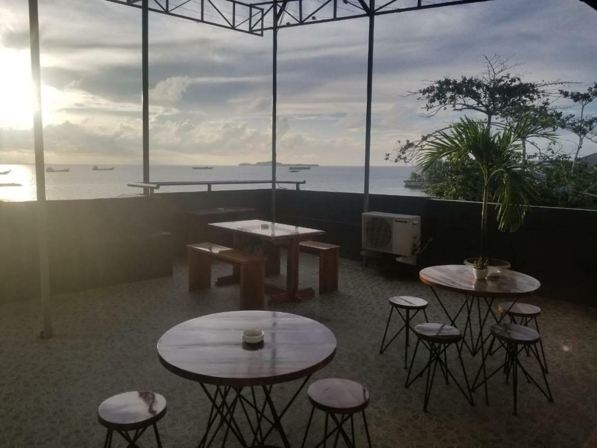 The Waigo Hotel Sorong Eksteriør bilde